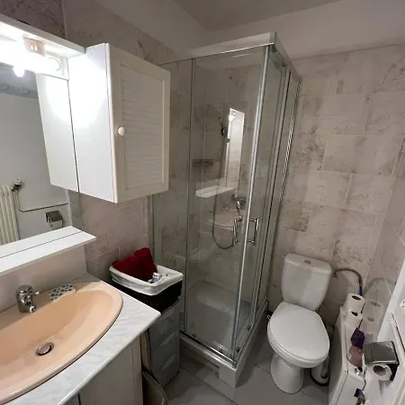 Studio Cabine Avec Balcon Near Ski Lifts, Forest View, Sleeps 4, Elevator - Fr-1-593-92 Apartment *