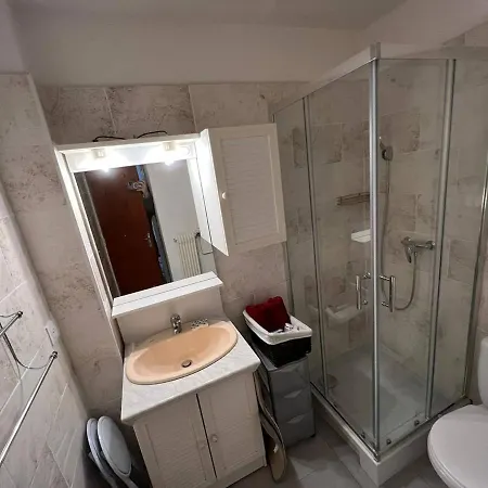 Διαμέρισμα Studio Cabine Avec Balcon Near Ski Lifts, Forest View, Sleeps 4, Elevator - Fr-1-593-92 *